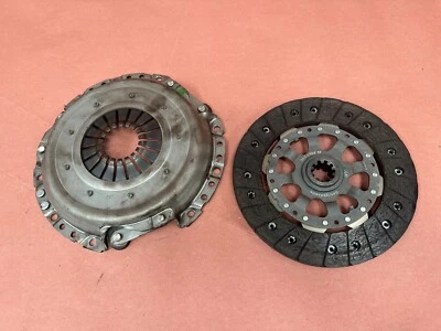BMW E30 325e M20 2.7L Clutch Disk and Pressure Plate Set OEM #87271 - Image 1 of 4