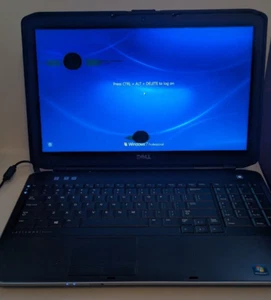 Dell Latitude E5530 15.6" Laptop PWD LOCKED 320GB HD Win7 Core i5 SCREEN BURNS - Picture 1 of 21