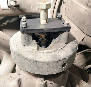 Pinion Yoke Puller Tool for Chevy GMC Duramax Dodge Cummins Ford Powerstroke - Picture 1 of 2