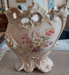 ANTIQUE ROBERT HANKE ROYAL WETTINA HAND PAINTED AUSTRIA VASE - Picture 1 of 12