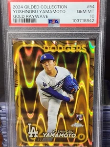 2024 Topps Gilded Collection - Yoshinobu Yamamoto #54 Gold RayWave Refractor /25 - Picture 1 of 8