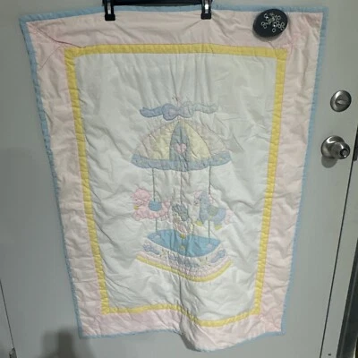 Edredón Vintage Baby Togs OVEJAS POLLO CABALLO CARRUSEL Pastel 45" X 35" MUY RARO Foto 1 de 4