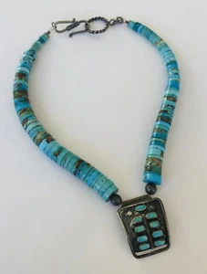 Collar colgante vintage de plata esterlina con disco de cuentas Heishi turquesa navajo - Imagen 1 de 12