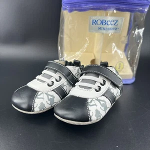Robeez Mini Shoes Baby Size 2 (3-6 M) Soft Leather Skater Skateboard White READ - Picture 1 of 24