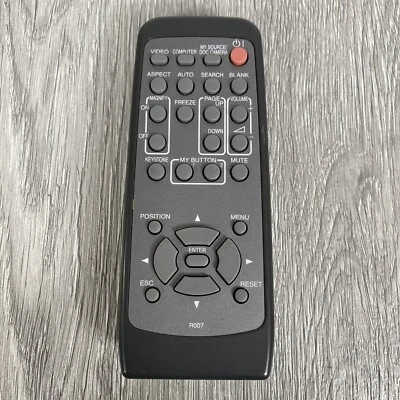 OEM GENUINE -  HITACHI R007 -  LCD Projector REMOTE CONTROL  - TESTED. 2577 - Image 1 of 4