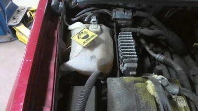 Coolant Reservoir With Coolant Level Sensor Fits 00-04 GRAND CHEROKEE 297985 - Image 1 of 4