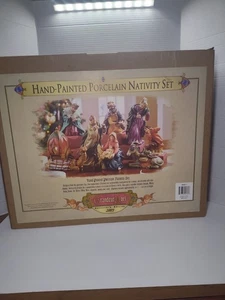Grandeur Noel 2003 Nativity Set Collector’s Edition NEW Sealed Porcelain Figures - Picture 1 of 3