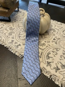 Tattersall London Tie 100% Silk Blue Wavy Lines - Handsome! - Picture 1 of 3