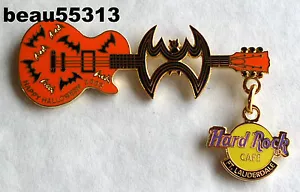 HARD ROCK CAFE 2002 HALLOWEEN FT LAUDERDALE FLORIDA GITARRE JACKE HUT WESTE ANSTECKNADEL - Bild 1 von 1