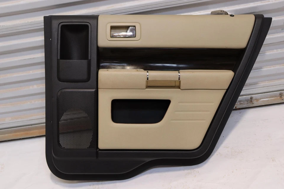 Ford Flex 2013-2019 cubierta de moldura de panel de puerta lateral derecha trasera OEM Foto 1 de 4