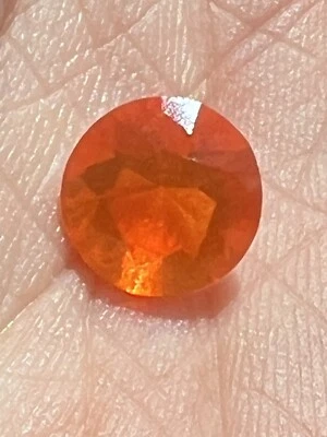 Ópalo de fuego mexicano redondo naranja Fanta natural de 1,65 quilates Foto 1 de 4