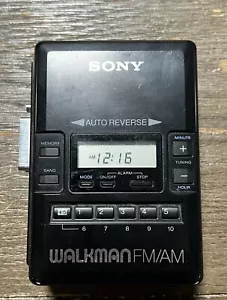 Sony Walkman FM/AM Cassette Player Radio WM-AF62 Radio Works! Parts Only - Picture 1 of 2