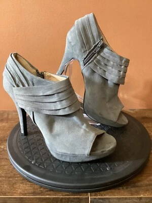 Report Women’s Gray Suede Heels Size 8 - Image 1 of 4