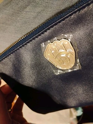 MILWAUKEE BREWERS Wristlet MLB Baseball SGA Women’s Girl's Coin Purse 5/14/2023 - Image 1 of 4
