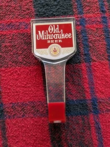 VINTAGE OLD MILWAUKEE BEER TAP HANDLE - Picture 1 of 2