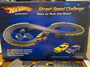 HOTWHEELS STREET SPEED CHALLENGE SET - Picture 1 of 4