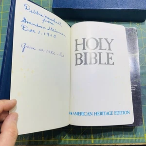 HOLY BIBLE King James Version 1975 Large Print American Heritage Edition - Picture 1 of 20