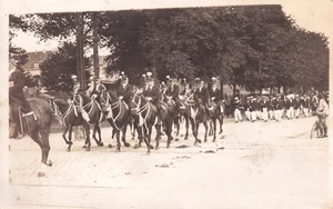 Foto-AK Neuss am Rhein - Schützenfest Parade  - beritten und Gruppen -ca. 1910 - Bild 1 von 2