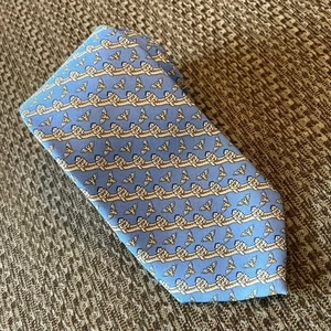 Vineyard Vines Custom Collection Men's Silk Tie Light Blue Flying Birds Bridges - Picture 1 of 8