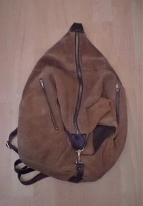 Lederrucksack, Braun, Rauleder, mit Reißverschlüssen, aus Kreta - Bild 1 von 5