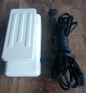  Pedale per macchina da cucire Kenmore n.6812 per modello 385 bianco funzionante - Foto 1 di 8