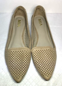 Mia Beige Geometric Perforated Pattern Pointed Toe Flat Shoes Size 7.5 M - Picture 1 of 11