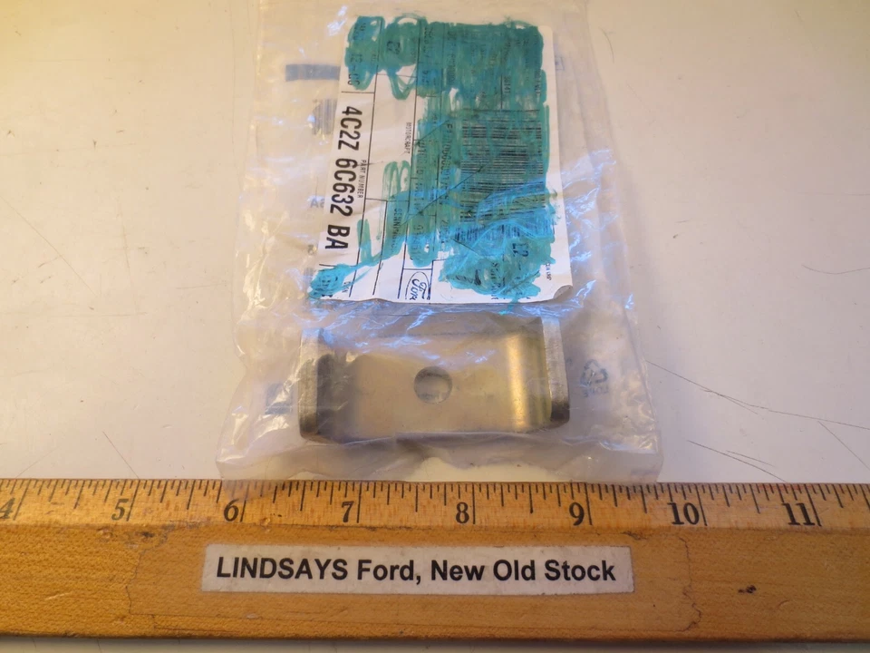 NUEVO FORD 2005/2010 E150/E450SD FURGONETA "ABRAZADERA" SUJECIÓN PARA TUBO DE ACEITE, 4C3Z-6C632-BA Foto 1 de 3