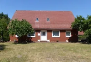 Wohnhaus 160 qm mit großem Grundstück 2660 qm in Börger - Bild 1 von 1