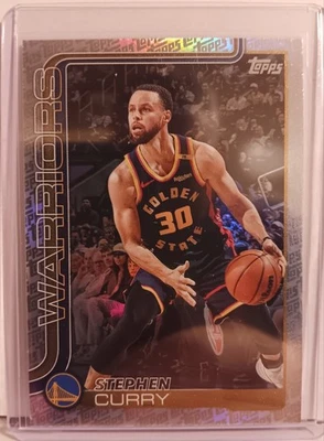 Stephen Curry 2025-26 Topps Basketball #135 Topps Foil Border Fanatics - Imagem 1 de 2