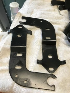 JOHN DEERE RIDING MOWER LX255 LX266 GT225 GT245 M116974 & M116975 HOOD HINGES - Picture 1 of 5