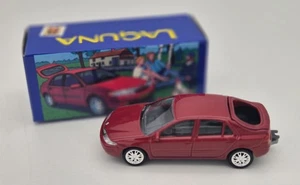 Norev 1:64 Caja Renault Laguna Granate Diecast Coche en Caja - Imagen 1 de 9