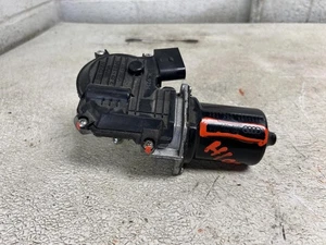 2019 AUDI SQ5 OEM Windshield Wiper Motor Part Number 80B955119A - Picture 1 of 7
