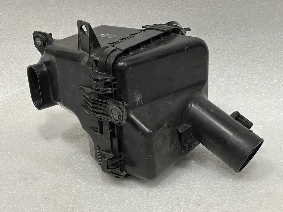 MITSUBISHI ECLIPSE 2007 filtro de aire caja carcasa 2,4 L 1500A314 Foto 1 de 3