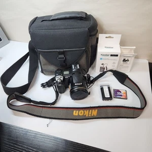 Nikon Coolpix 5700 5MP 8x Zoom Camera Bundle + Bag + Memory Card Tested A+ - Picture 1 of 13