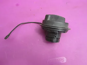 JAGUAR XJ8 XJR VANDEN PLAS FUEL TANK CAP 1998 1999 2000 2001 2002 2003 - Picture 1 of 1