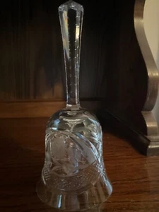 Vintage kristallklar geschliffenes Glas Glocke floral geätzt Fächer Kreuz Muster 7,5" - Bild 1 von 5