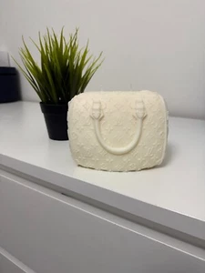 Luxus Duftkerze – Handgemachte Kerze in Handtaschen-Form – Geschenkidee - Bild 1 von 2