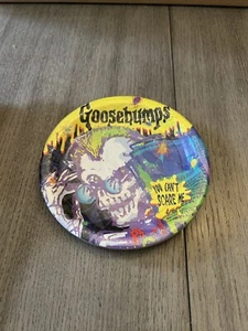 NEW SEALED 8 Hallmark Party Express Goosebumps Halloween 6 3/4 In. Paper Plates - Picture 1 of 2