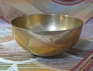 Campana budista japonesa original usada. Tazón de canto. Campana budista de cobre .154 g 9 cm - Imagen 1 de 6