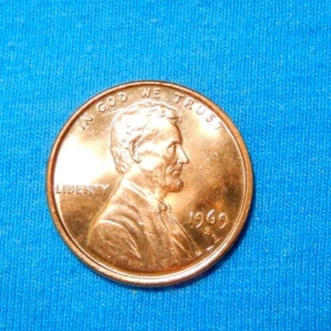RARE 1969 S  Error  Lincoln Memorial penny Coin  Double Strike Uncirculated Cover