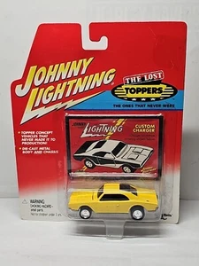 Johnny Lightning The Lost Toppers gelb individuelles Ladegerät mit Prototyp Zeichenkarte - Bild 1 von 4