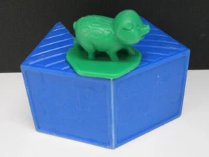 SAUBERE Tupperware TUPPERTOYS ABC ALPHABET ~ BUSY BLOCK & grünes SPIELZEUG P ist für SCHWEIN - Bild 1 von 1
