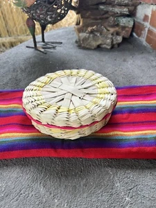 Handwoven Tortilla Basket, Tortilla Warmer with Lid, Palm Basket, Tortillero - Picture 1 of 19