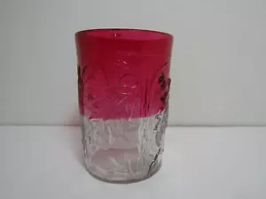 Antiguo vaso de vidrio de diseño elevado de hoja de roble/belloza rubí de Northwood - Imagen 1 de 4
