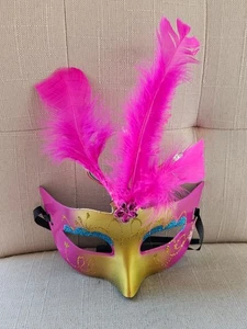Women party Mask Halloween Party Fancy Light Up Pink Feather Face Mask Unbrande - Picture 1 of 11