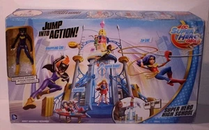 Dc Super Hero Girls Super Hero High School Set With Batgirl Action Figure  - Picture 1 of 5