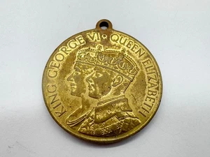 1937 KING GEORGE VI QUEEN ELIZABETH CORONATION MEDAL ROWNTREE COCOA JELLIES EDIT - Foto 1 di 3