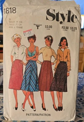 Vintage 1970s Style A-Line Gore Skirt Sewing Pattern 1818 UK14 Waist 28in Uncut - Image 1 of 4