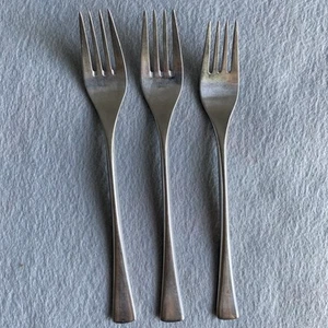 Dalia Guernica Stainless Forks 2 Dinner & 1 Salad Spain 18/10 Flatware - Picture 1 of 6