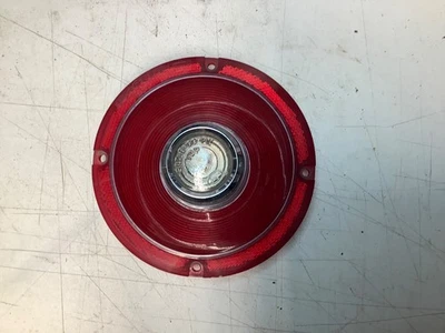 Ford Falcon Futura 66 1966 luz trasera lente con respaldo inverso Foto 1 de 4